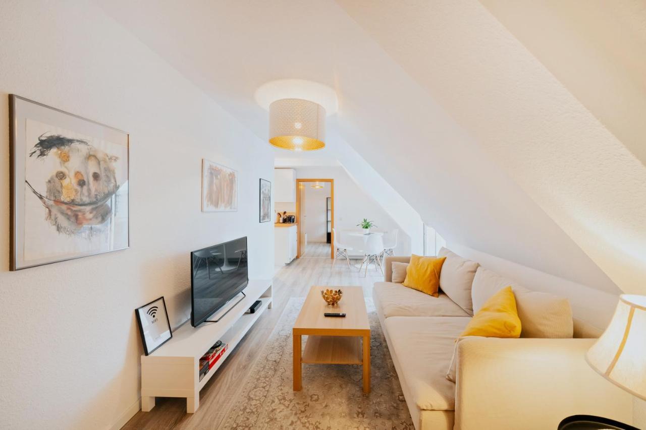 Bliss Place - Serviced Apartment - Arbeitsplatz, Zentral, Kueche, Waschmaschine, Smarttv Magdeburg Bagian luar foto