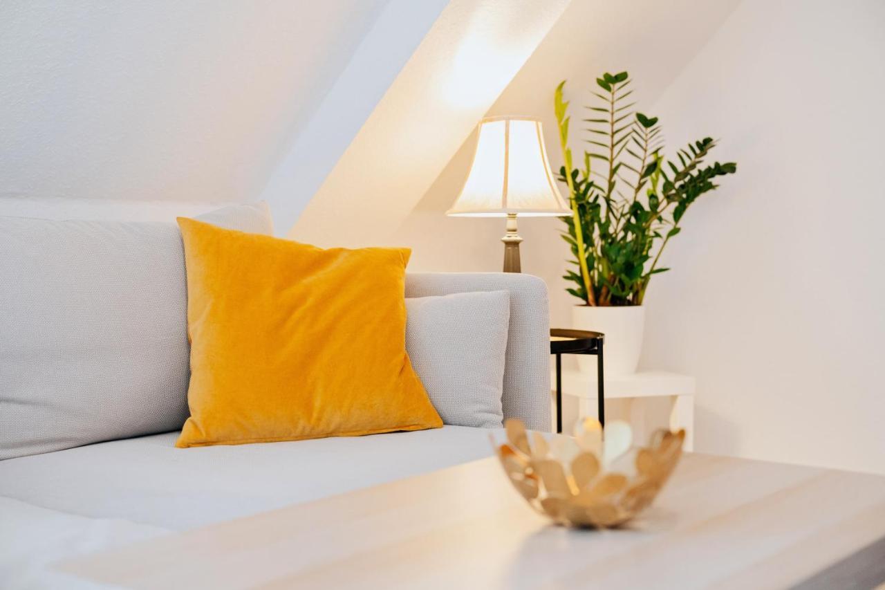 Bliss Place - Serviced Apartment - Arbeitsplatz, Zentral, Kueche, Waschmaschine, Smarttv Magdeburg Bagian luar foto