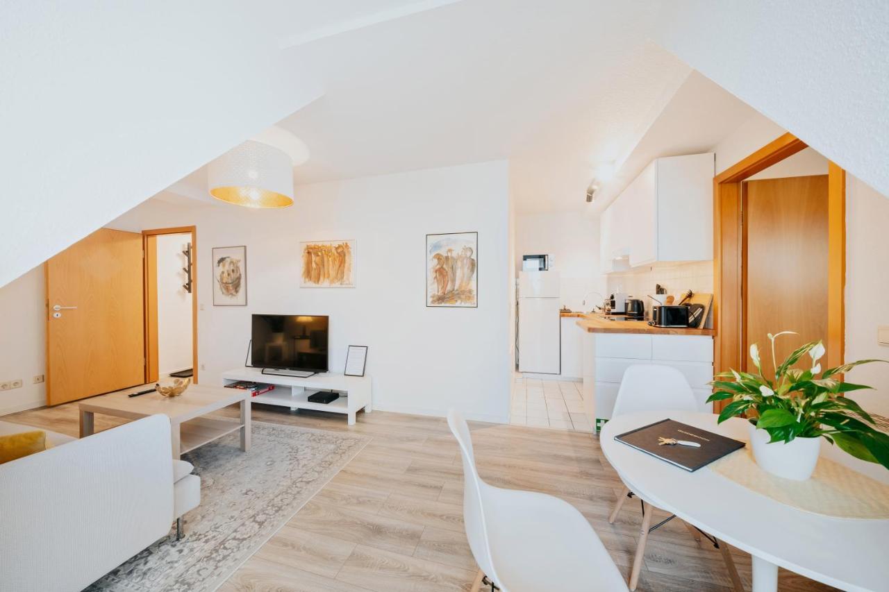 Bliss Place - Serviced Apartment - Arbeitsplatz, Zentral, Kueche, Waschmaschine, Smarttv Magdeburg Bagian luar foto
